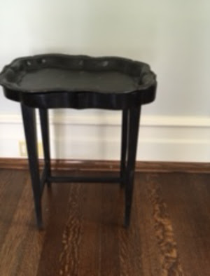 Small tray table